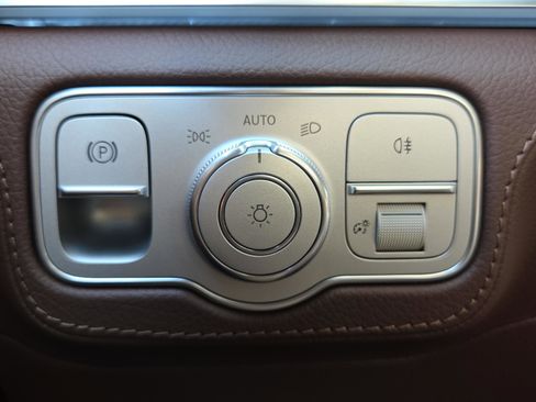 New 2026 Mercedes-Benz GLE 450 4MATIC image 19