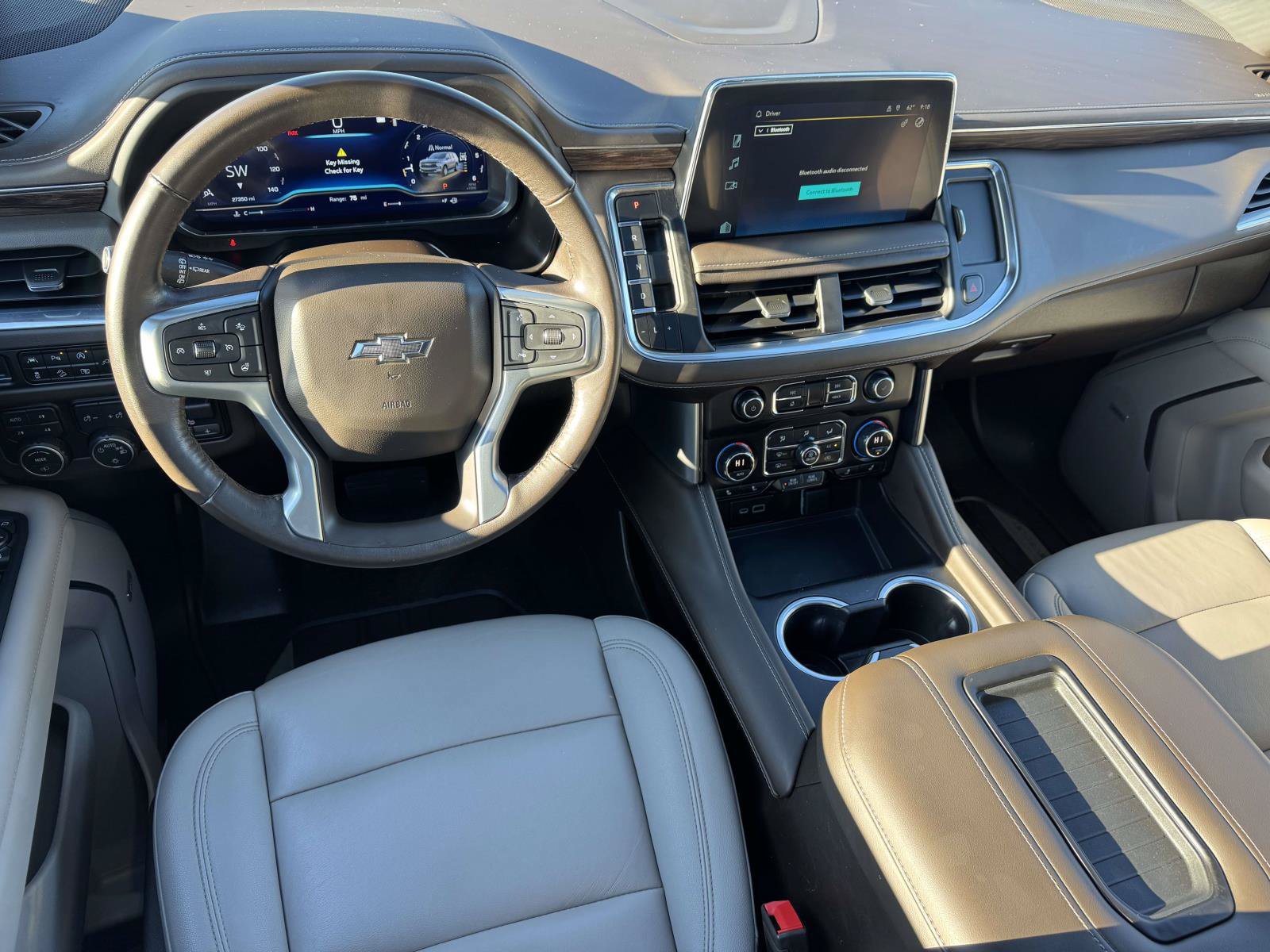 Used 2022 Chevrolet Tahoe Z71 w/ Z71 Off-Road Package AWD/4WD image 2