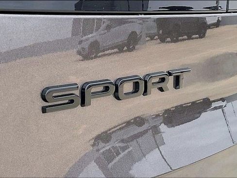 New 2026 Land Rover Range Rover Sport Dynamic SE image 9