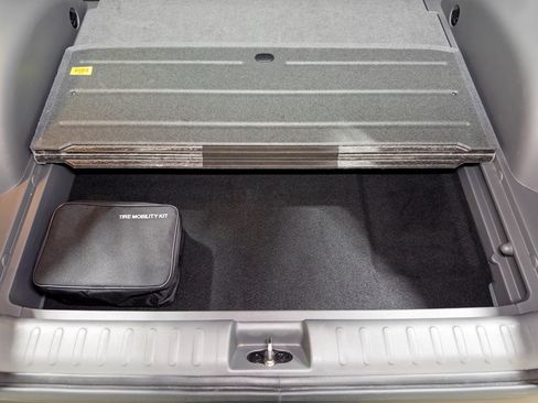 Used 2024 Hyundai Ioniq 5 SE image 28