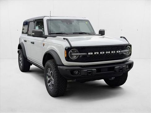 New 2025 Ford Bronco Badlands image 6