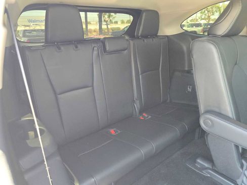 Used 2023 Toyota Highlander Limited w/ Protection Package #3 (TMS) AWD/4WD image 13