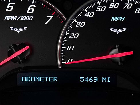 Used 2012 Chevrolet Corvette Grand Sport RWD image 25