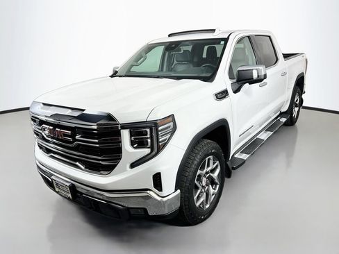 Certified 2023 GMC Sierra 1500 SLT AWD/4WD image 3