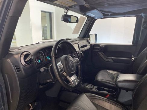 Used 2018 Jeep Wrangler Unlimited Sport image 15