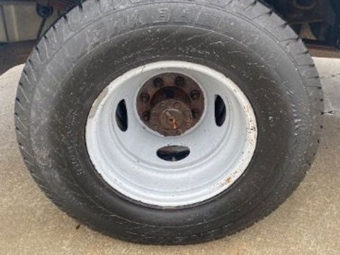 Used 2004 Ford F350 Lariat image 23