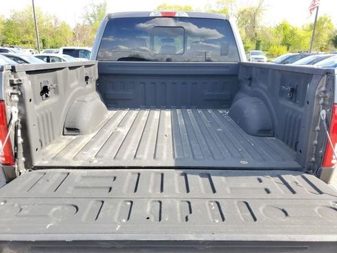 Used 2016 Ford F150 XLT w/ Equipment Group 302A Luxury AWD/4WD image 8