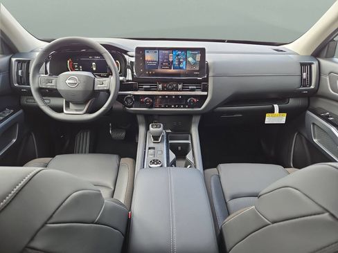 New 2026 Nissan Pathfinder SL AWD/4WD image 12