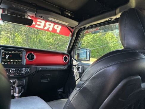 Used 2019 Jeep Wrangler Unlimited Rubicon w/ Dual Top Group AWD/4WD image 42