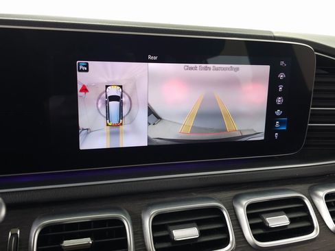 Used 2020 Mercedes-Benz GLS 580 4MATIC image 33