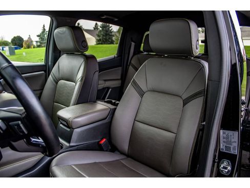 Used 2023 Chevrolet Colorado ZR2 w/ ZR2 Convenience Package III image 24