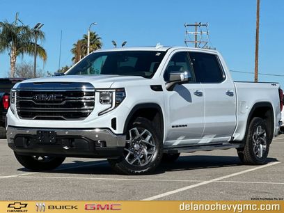 New 2026 GMC Sierra 1500 SLT w/ SLT Premium Package