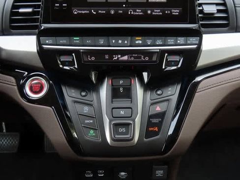 New 2026 Honda Odyssey Touring image 24