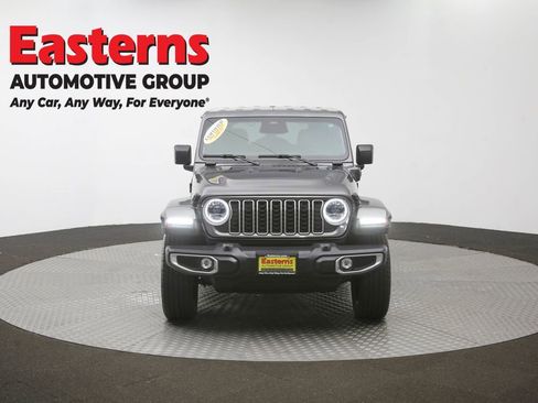 Used 2025 Jeep Wrangler Unlimited Sahara AWD/4WD image 48
