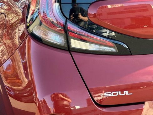 Used 2024 Kia Soul LX w/ Option Group 015 image 28