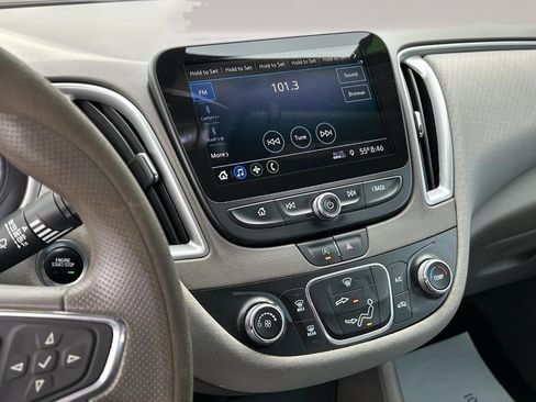 Used 2020 Chevrolet Malibu LS FWD image 13