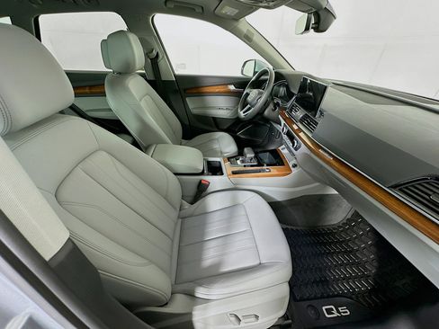 Used 2022 Audi Q5 2.0T Premium Plus w/ Premium Plus Package AWD/4WD image 31