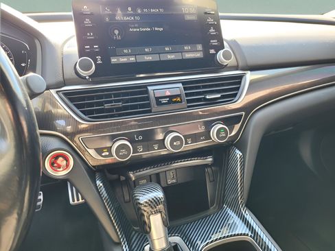 Used 2020 Honda Accord Sport image 6
