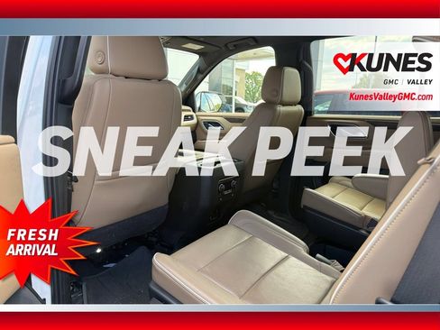 Used 2021 Chevrolet Tahoe Premier w/ Premium Package AWD/4WD image 4