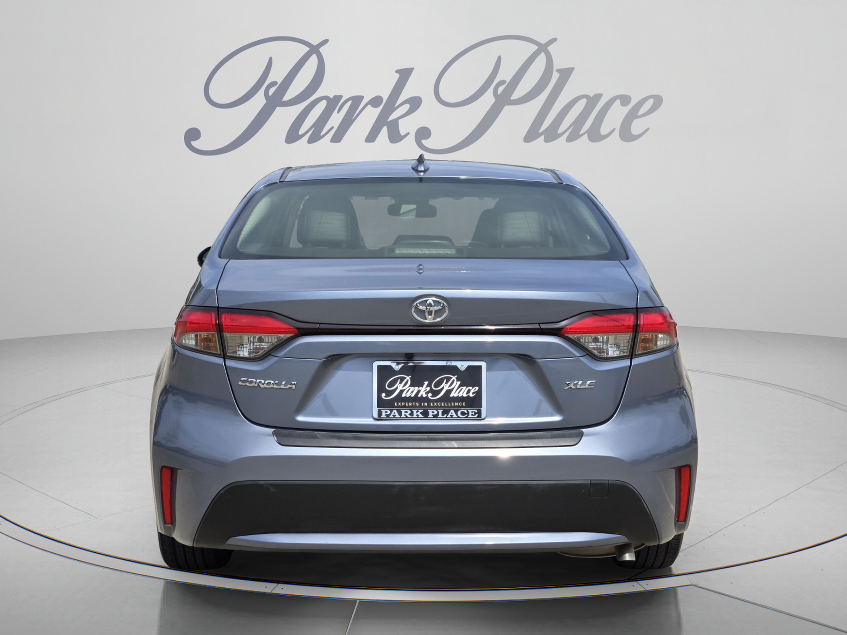 Used 2020 Toyota Corolla XLE FWD image 4