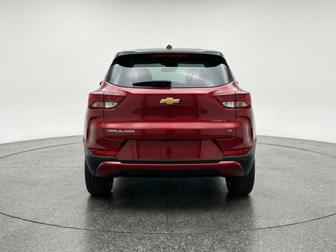 Used 2025 Chevrolet TrailBlazer LT w/ Driver Confidence Package image 7