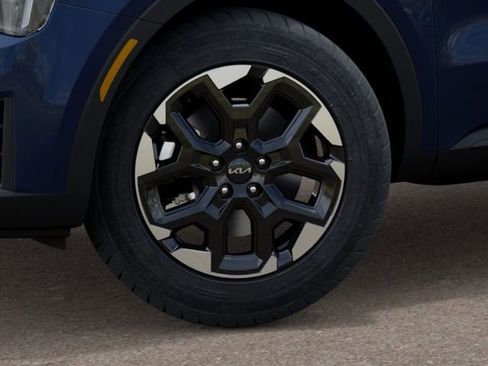 New 2026 Kia Sorento S FWD image 9
