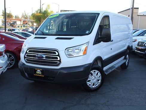 Used 2018 Ford Transit 250 130 Low Roof w/ Exterior Upgrade Package image 36