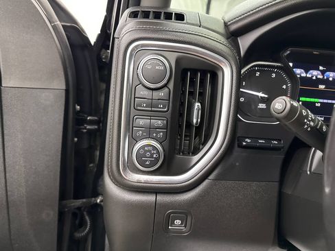 Used 2021 GMC Sierra 3500 Denali w/ Denali Black Diamond Edition AWD/4WD image 34