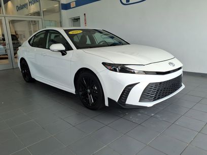 Used 2025 Toyota Camry SE w/ Convenience Package