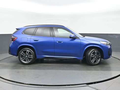 Used 2023 BMW X1 xDrive28i w/ Premium Package image 2
