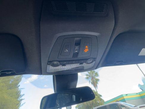 Used 2016 BMW 550i Gran Turismo xDrive image 23