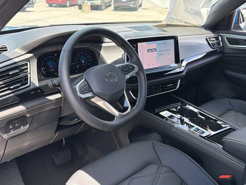 New 2026 Volkswagen Atlas Cross Sport SE FWD image 18
