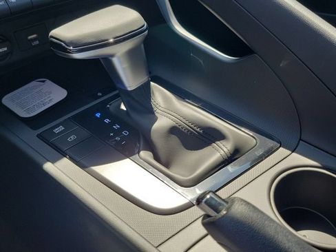 New 2026 Hyundai Elantra SEL Sport FWD image 15