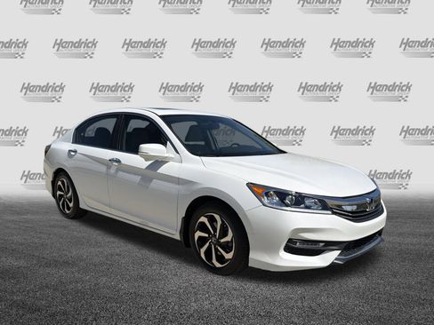 Used 2016 Honda Accord EX-L image 2