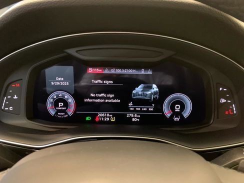 Used 2023 Audi Q7 3.0T Prestige image 24