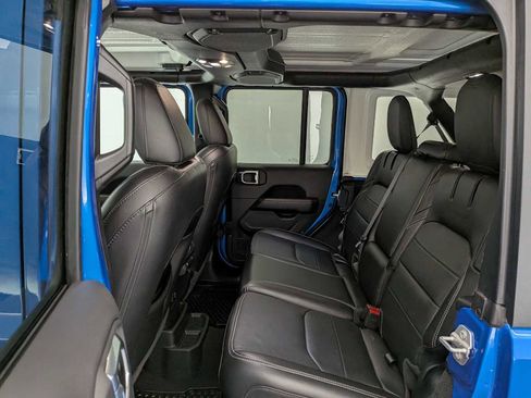 Used 2021 Jeep Wrangler Unlimited Sahara w/ Cold Weather Group image 20