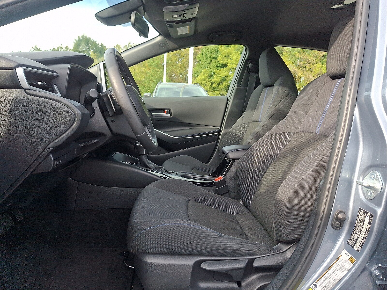 Used 2021 Toyota Corolla SE w/ Carpet Mat Package (TMS) FWD image 13