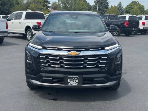 Used 2026 Chevrolet Equinox LT AWD/4WD image 2