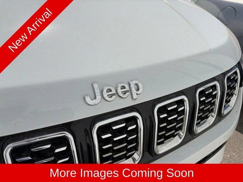 Used 2024 Jeep Compass Limited AWD/4WD image 7