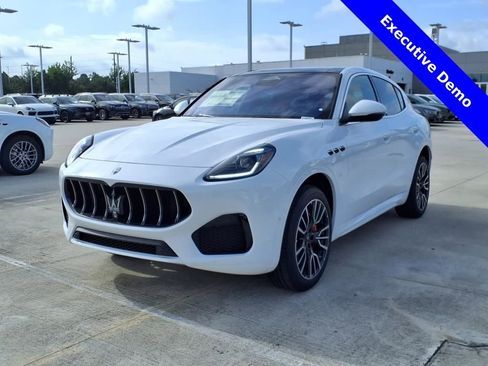 New 2025 Maserati Grecale GT image 2
