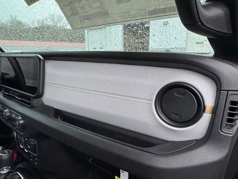 New 2026 Jeep Gladiator Sport image 19