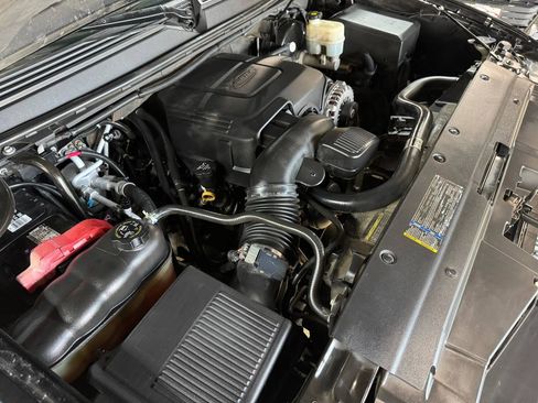 Used 2009 Chevrolet Tahoe LTZ RWD image 40
