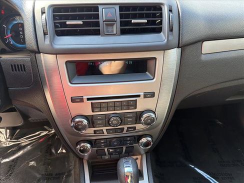 Used 2012 Ford Fusion SE FWD image 19