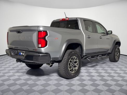 Used 2023 Chevrolet Colorado ZR2 w/ ZR2 Convenience Package III AWD/4WD image 9