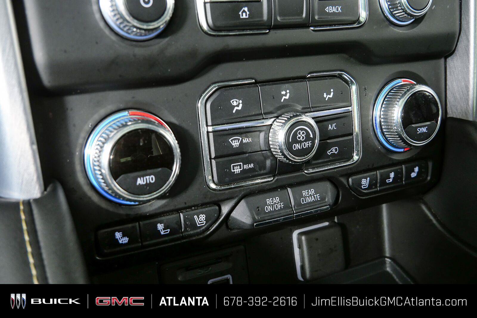 Used 2021 GMC Yukon SLT w/ SLT Premium Package RWD image 18