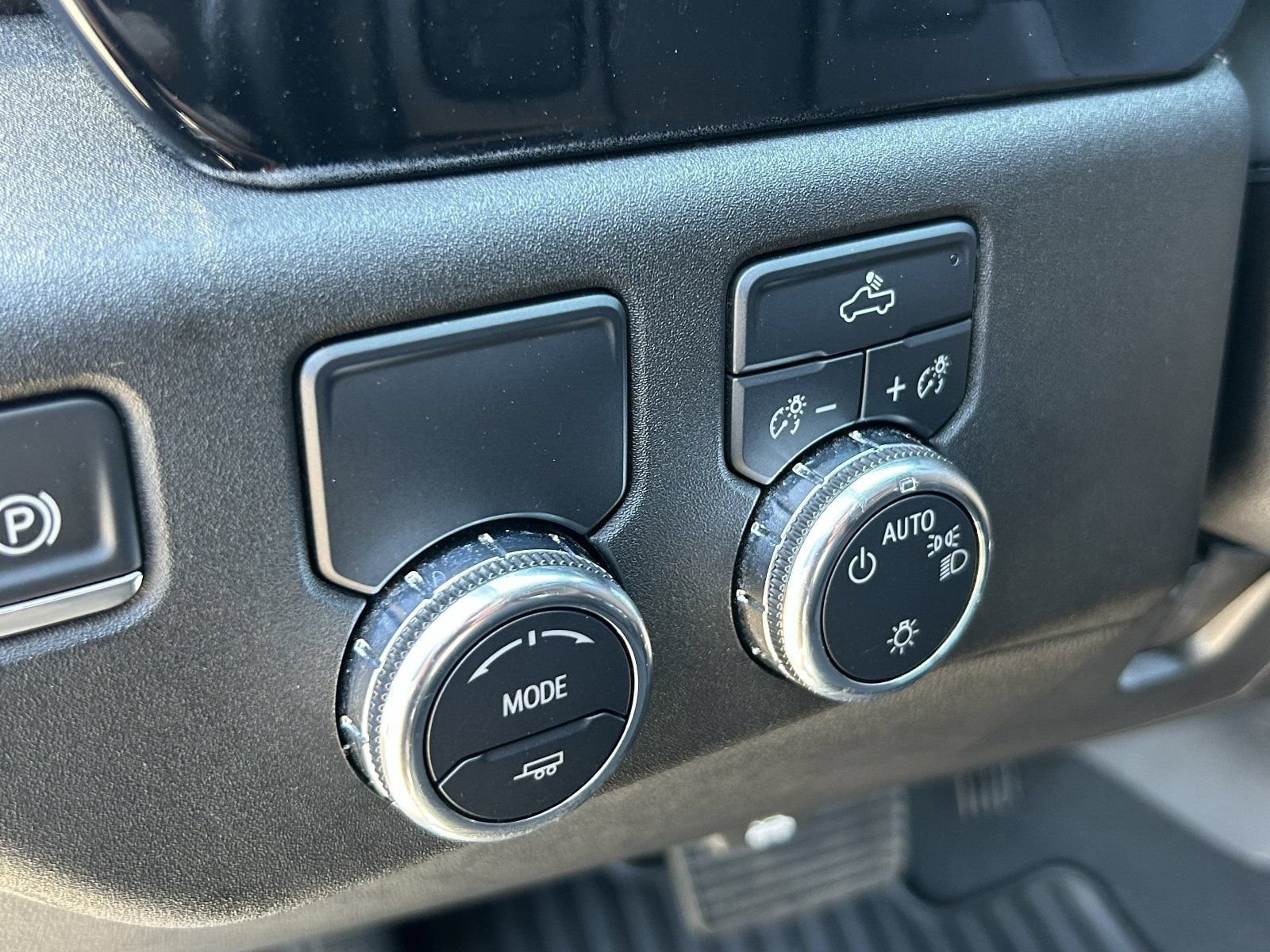 Certified 2025 GMC Sierra 1500 SLE RWD image 27