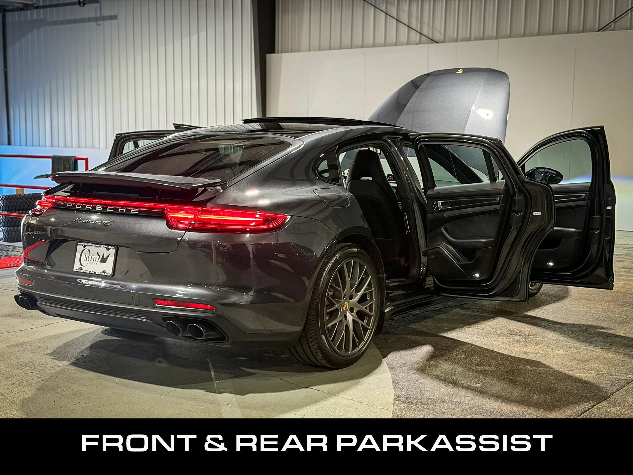 Used 2020 Porsche Panamera 4S w/ Premium Package Plus AWD/4WD image 32