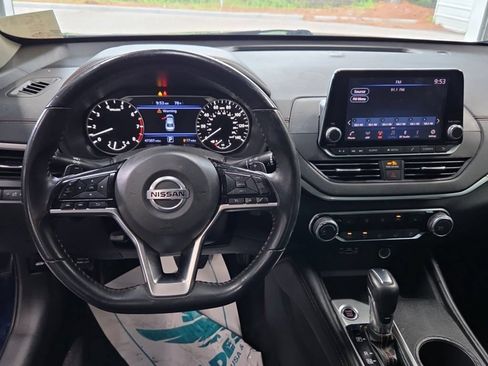 Used 2020 Nissan Altima 2.5 SR w/ Premium Package FWD image 8