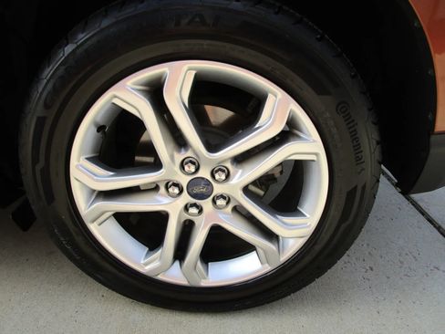 Used 2017 Ford Edge Titanium w/ Equipment Group 302A AWD/4WD image 20