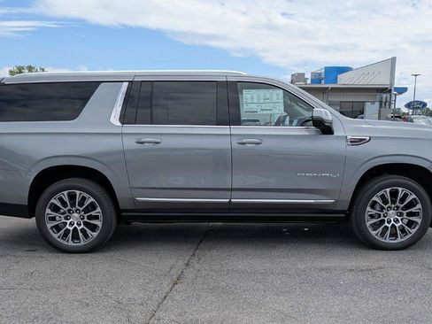 New 2026 GMC Yukon XL Denali w/ Denali Reserve Package AWD/4WD image 93